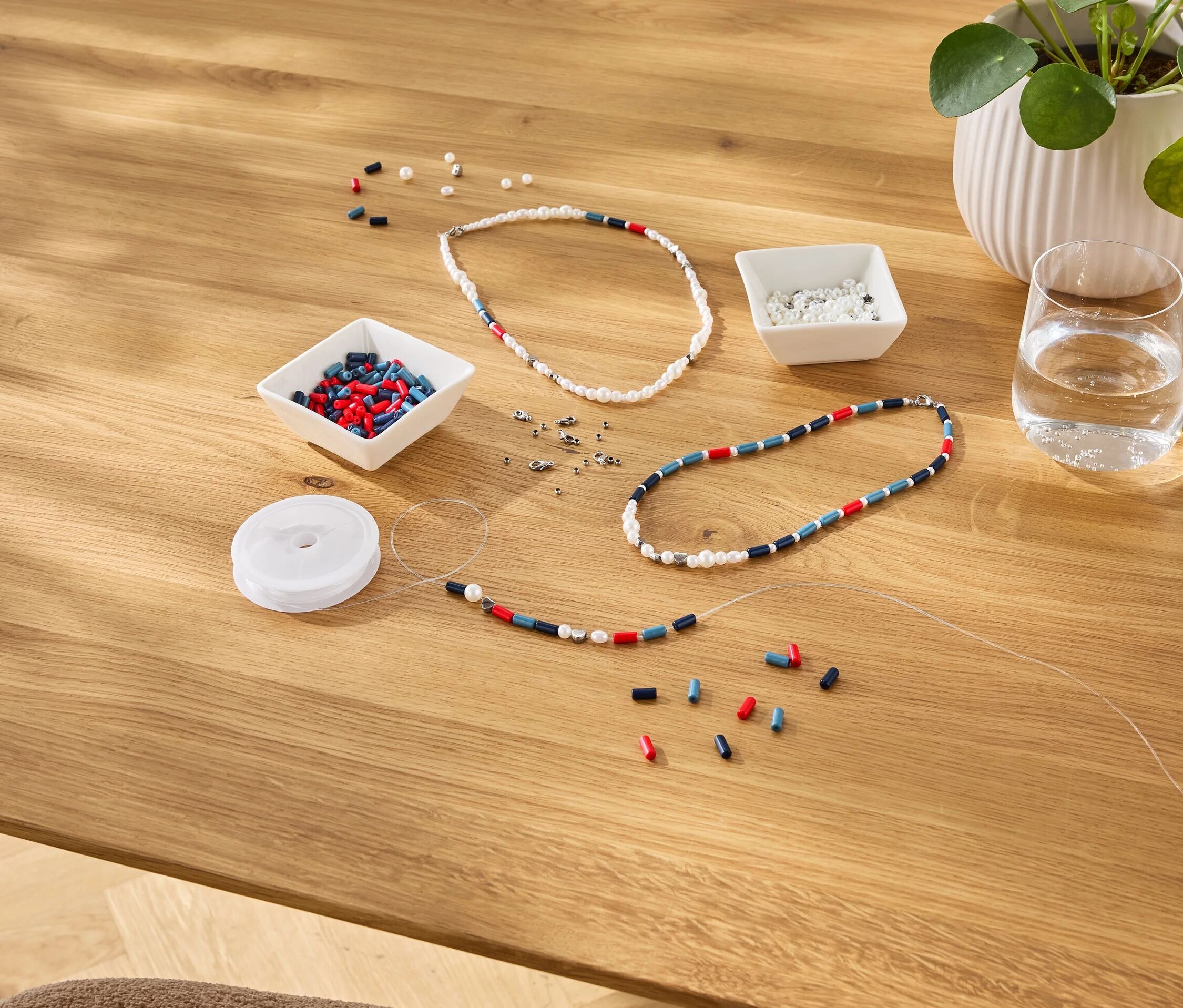 Tchibo - DIY-Perlen-Halsketten-Set - dunkelblau
