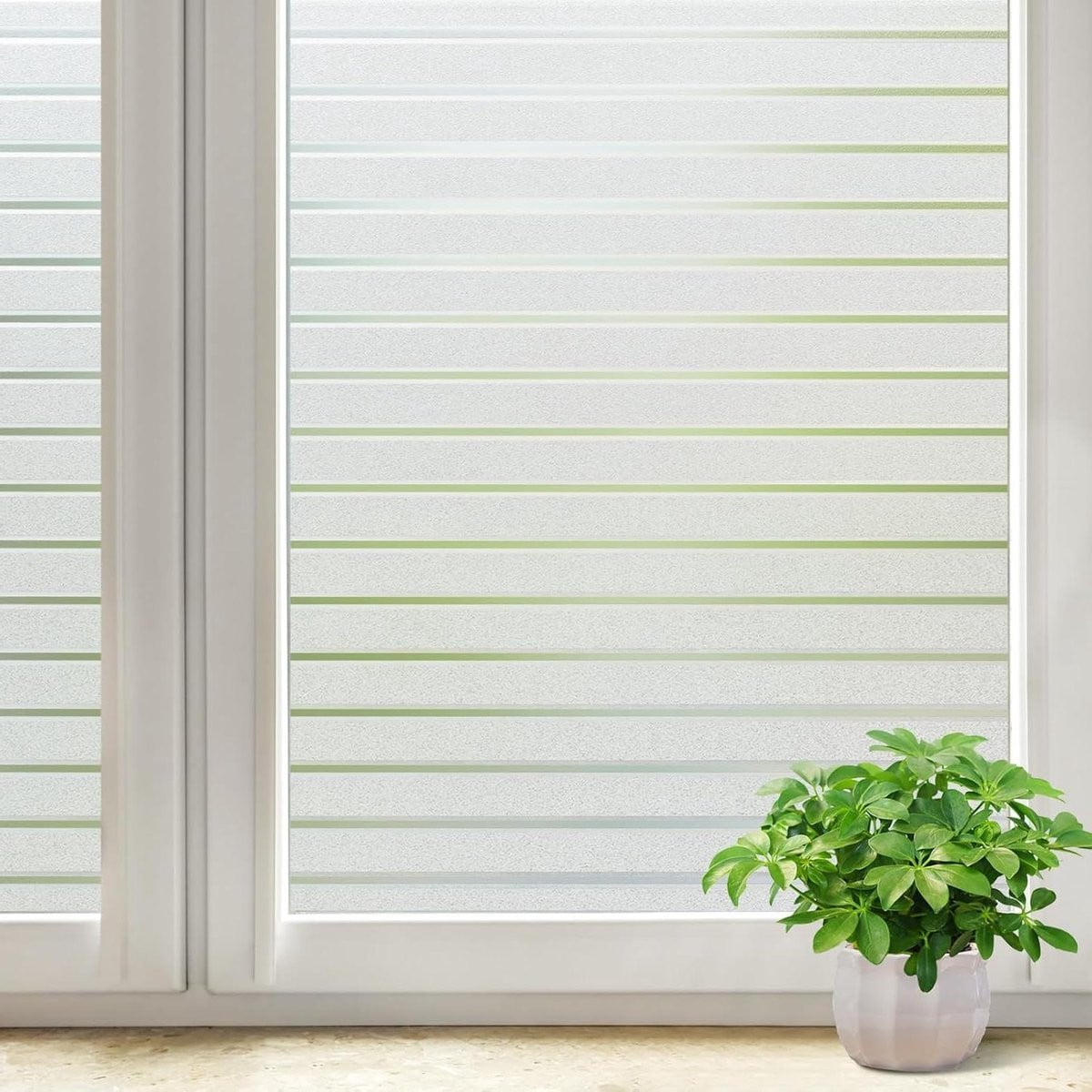 Privacy Folie Strepen Wit - Matte Raamfolie voor Glas - Breedte: 75 cm