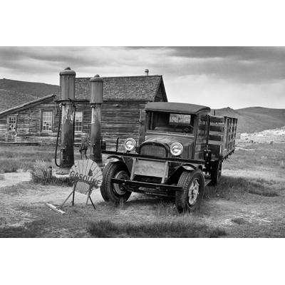 Fototapete PAPERMOON "Altes Auto Schwarz & Weiß", schwarz (schwarz, weiß), B:2,5m L:1,86m, Vlies, Tapeten