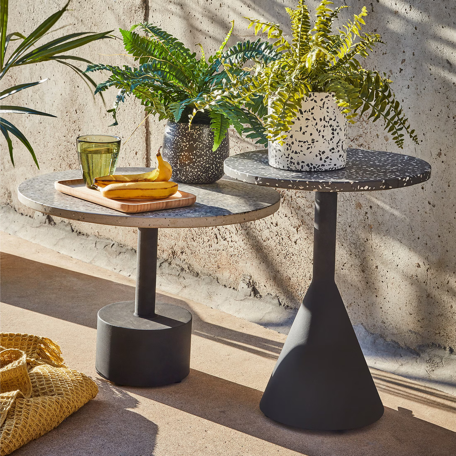 Kave Home Bijzettafel Delano Rond - Grijs - Diameter: 65 cm