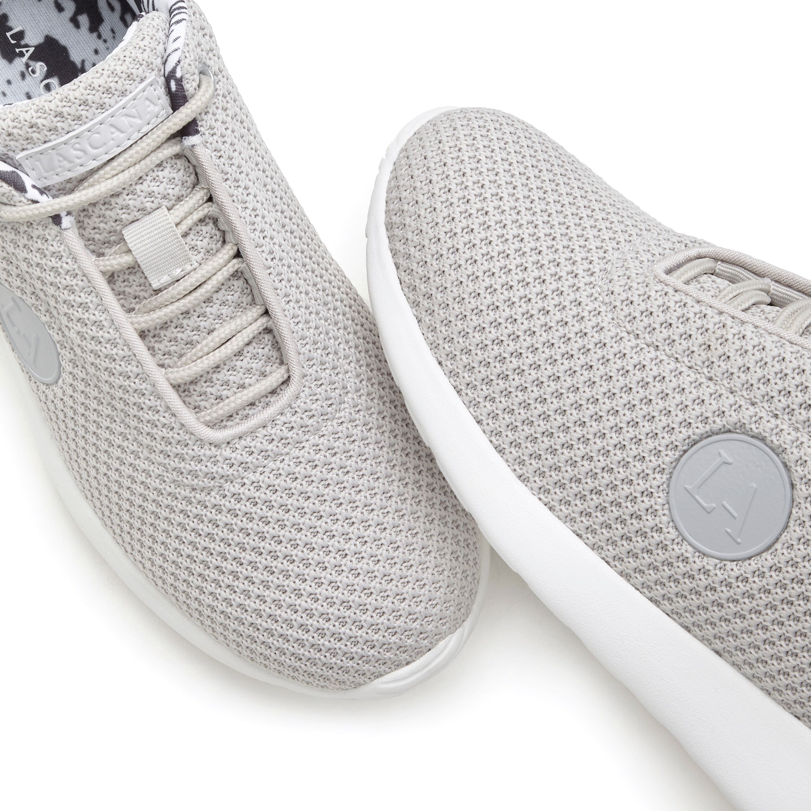 Sneaker LASCANA ACTIVE "Halbschuh, Turnschuhe", Damen, Gr. 37, Textil, grau (hellgrau), Obermaterial: 100% Textilmaterial. Decksohle: 100% Textilmaterial. Futter: 100% Textilmaterial. Laufsohle: 100% Synthetik, unifarben, Basic, Schuhe Sneaker, mit atmung