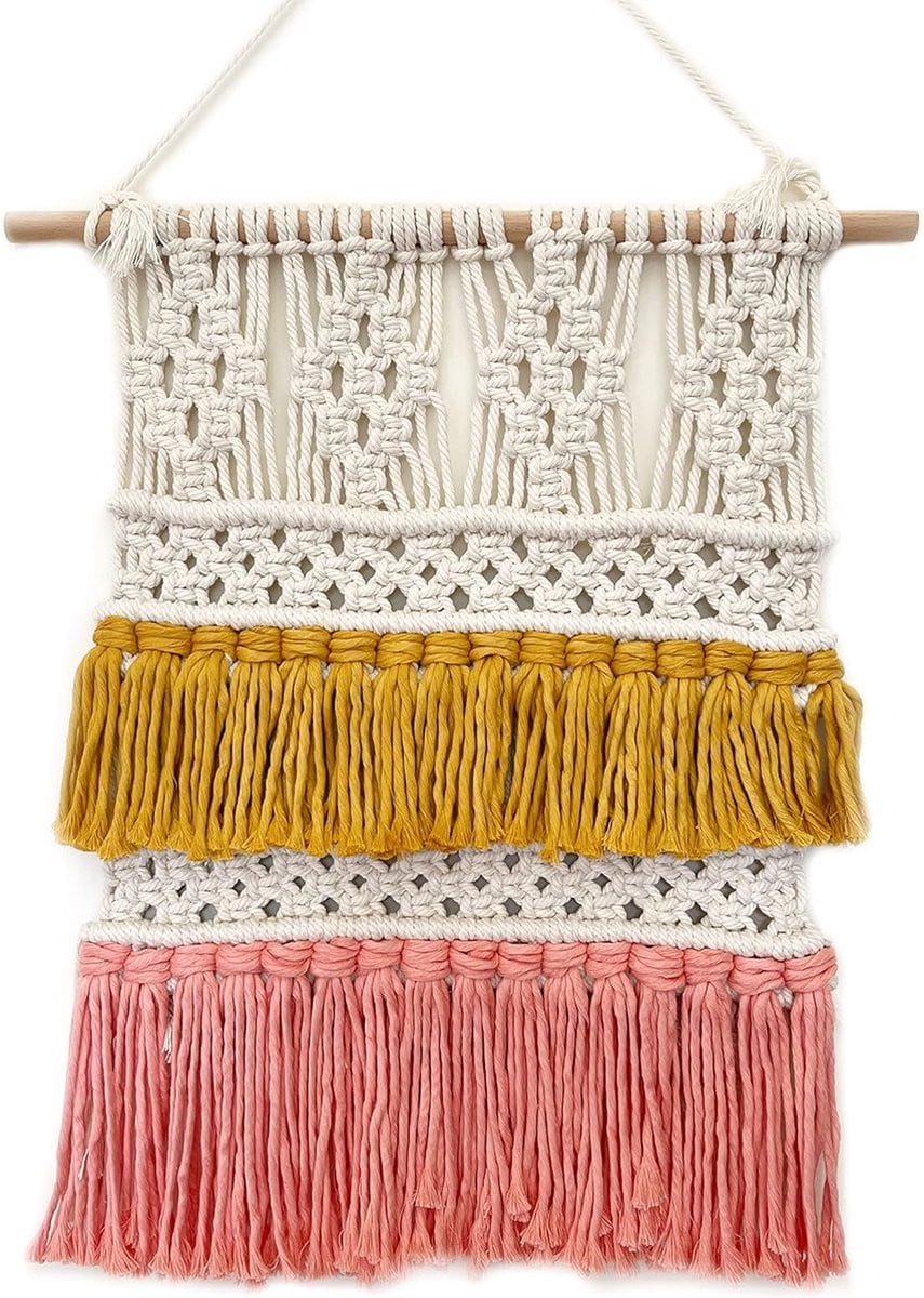 Boho Macrame Wandtapijt - Handgemaakt Geweven Katoenen Wandkleed met Gele en Roze Kwastjes voor de Kinderkamer