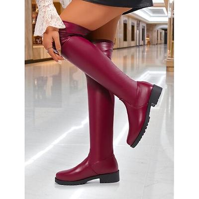 Rote Overknee-Stiefel für Damen mit Blockabsatz – ein auffälliger Modestil, perfekt für Winter, Weihnachtsfeiern und lässige Streetwear.