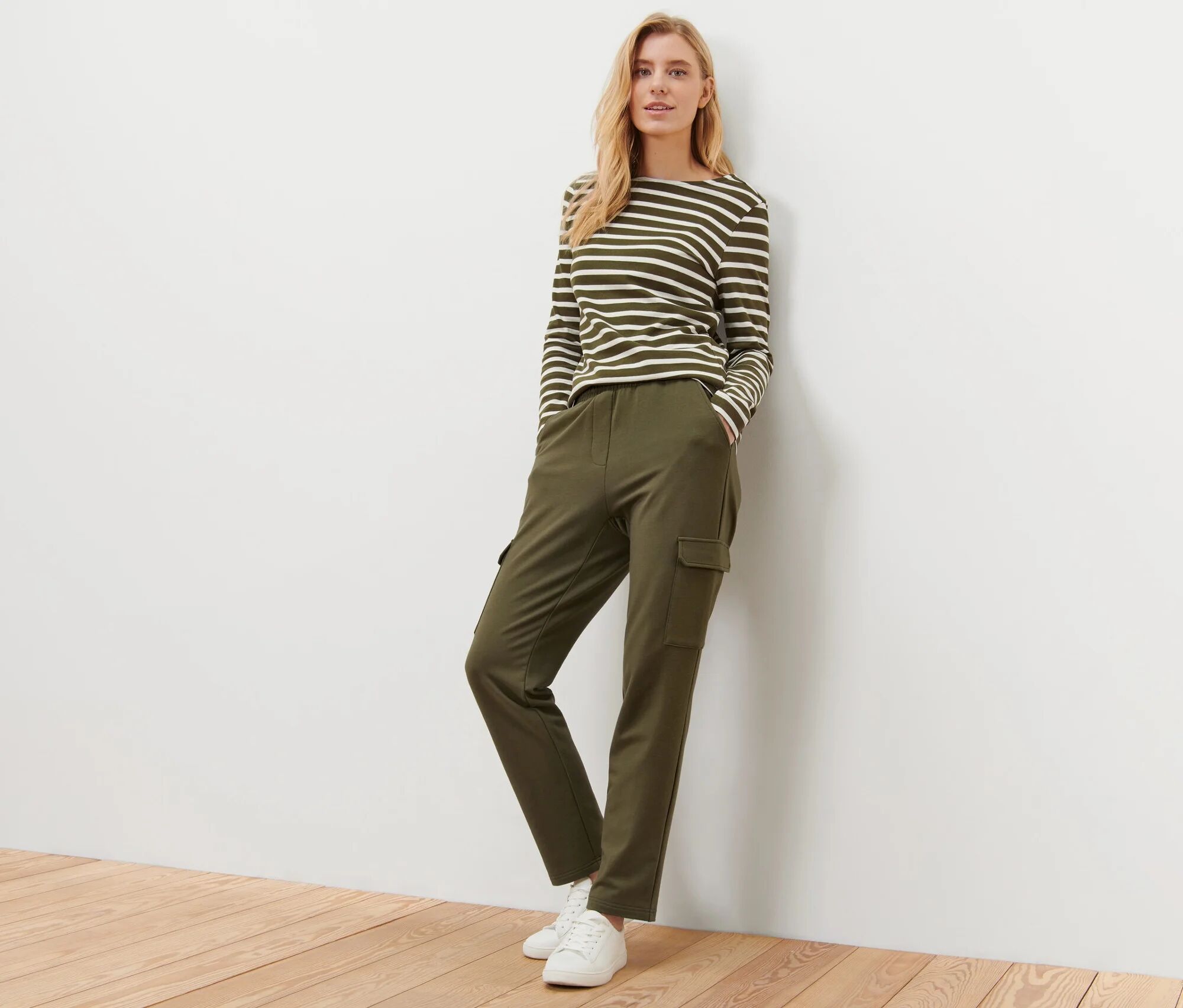 Tchibo - Joggpants mit Cargo-Taschen - Damen - Gr. XL - khaki