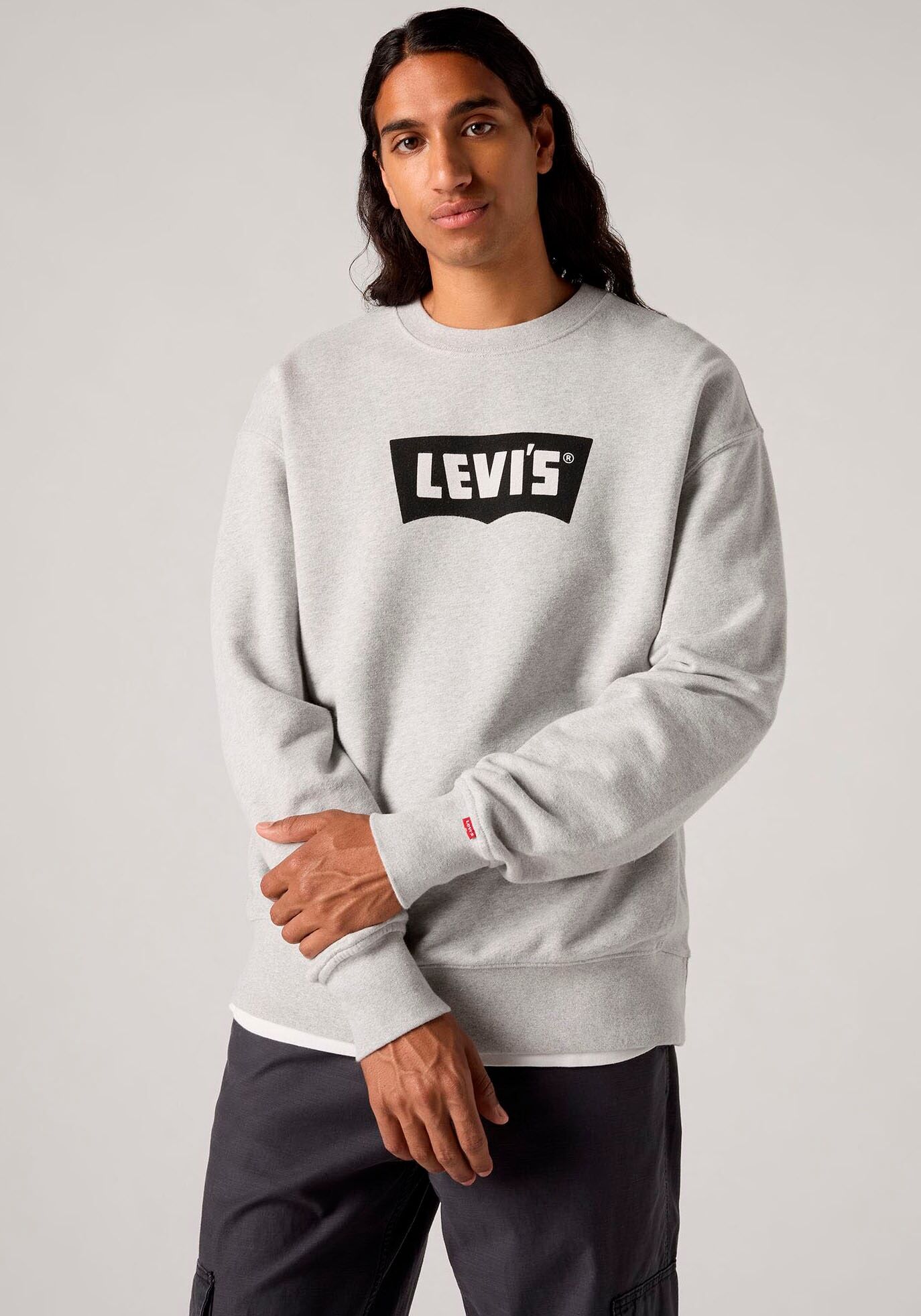 Sweatshirt LEVI'S "PREMIUM GRAPHIC CREW", Herren, Gr. XXL, grau (premium graphic crew vtg bw logo two light erdgrau), Sweatware, Obermaterial: 100% Baumwolle, meliert, bequem hüftbedeckend, Rundhals, Bündchen, Sweatshirts Sweatshirt, aus Baumwolle premium