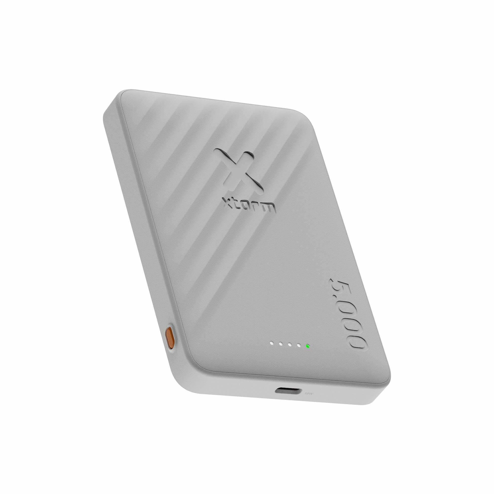 Xtorm Go2 Magnetic Wireless Powerbank 5.000 mAh 15W Qi / 18W / 1x USB-C weiß XG2WPE057