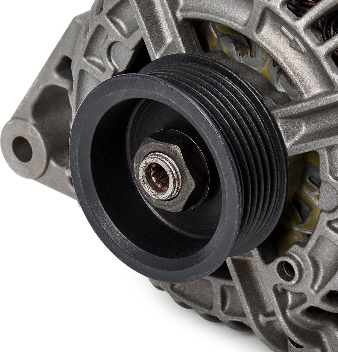 Bosch 0 986 044 470 Alternator