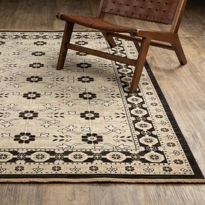 Style Haven Adelaide Traditonal Bordered Floral Beige/ Black Wool Blend Area Rug