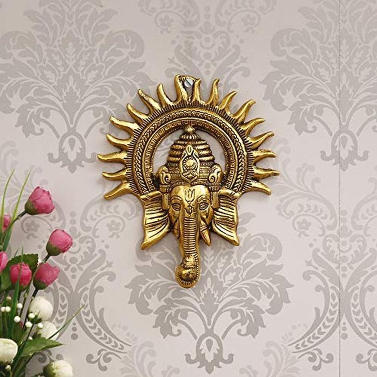 Gouden Lord Ganesha Wanddecoratie - Decoratief Metaal Kunstwerk voor aan de Muur