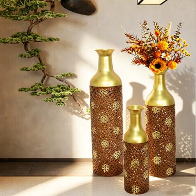 Kodotan sofa Decorative Metal Vases Set of 3, Rustic Brown Leaf Pattern Floor Vases, rustic brown all Vases for Home Decor, Living Room