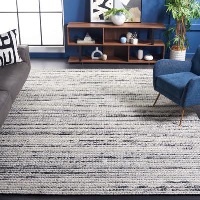 SAFAVIEH Handmade Marbella Atina Wool Rug