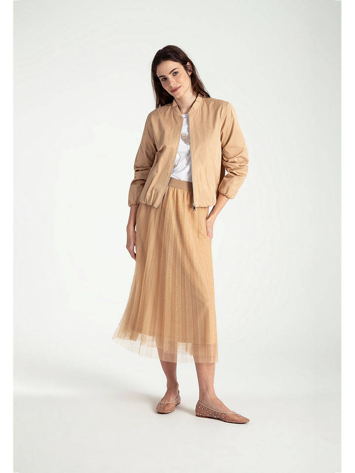 More & More Rock in Beige - 44