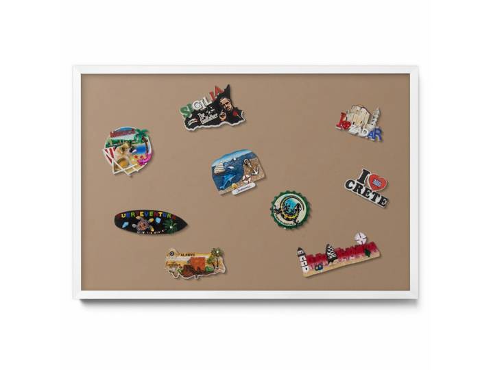 MAGNETTAFEL 60x40 cm weißer Rahmen – Hellbraune Farbe