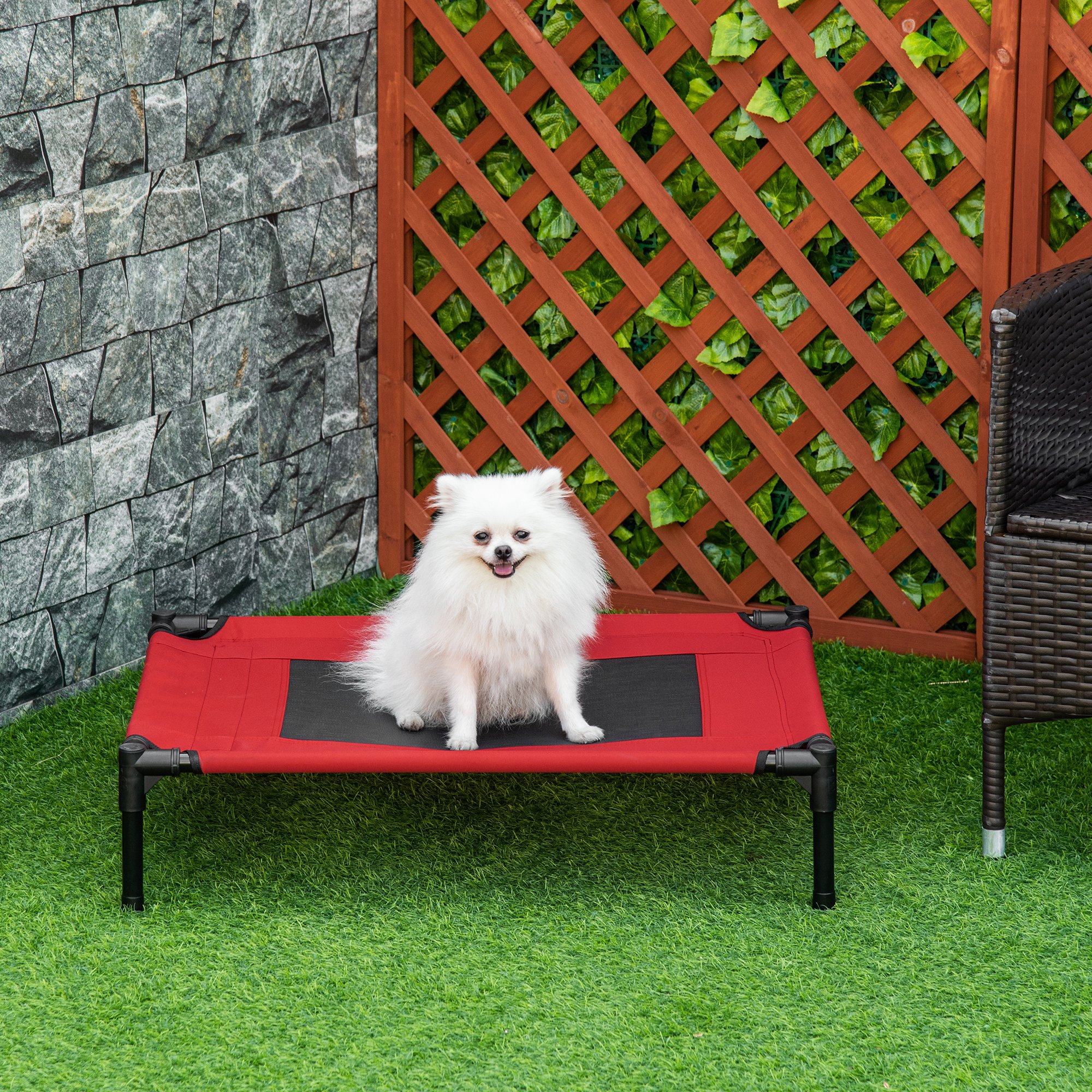 Pawhut Cuccia Estiva Brandina per Cani da Esterno e da Interno, Lettino per Animali Domestici Rosso 76x61x18cm Aosom