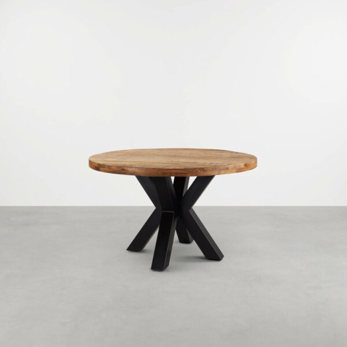 The Copperbarn Ronde eettafel van mangohout met een glad blad, Diameter: 130 cm, Hoogte: 76 cm