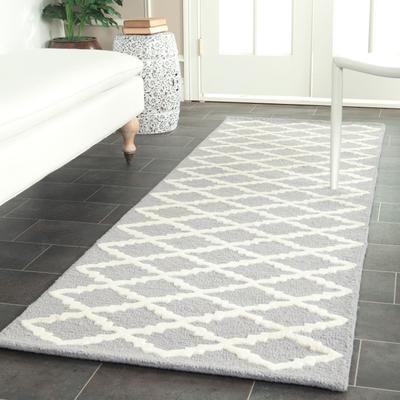 SAFAVIEH Handmade Cambridge Prudie Modern Moroccan Wool Rug