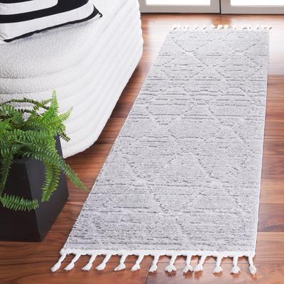 SAFAVIEH Marrakech Moroccan Boho Braided Tassel Area Rug
