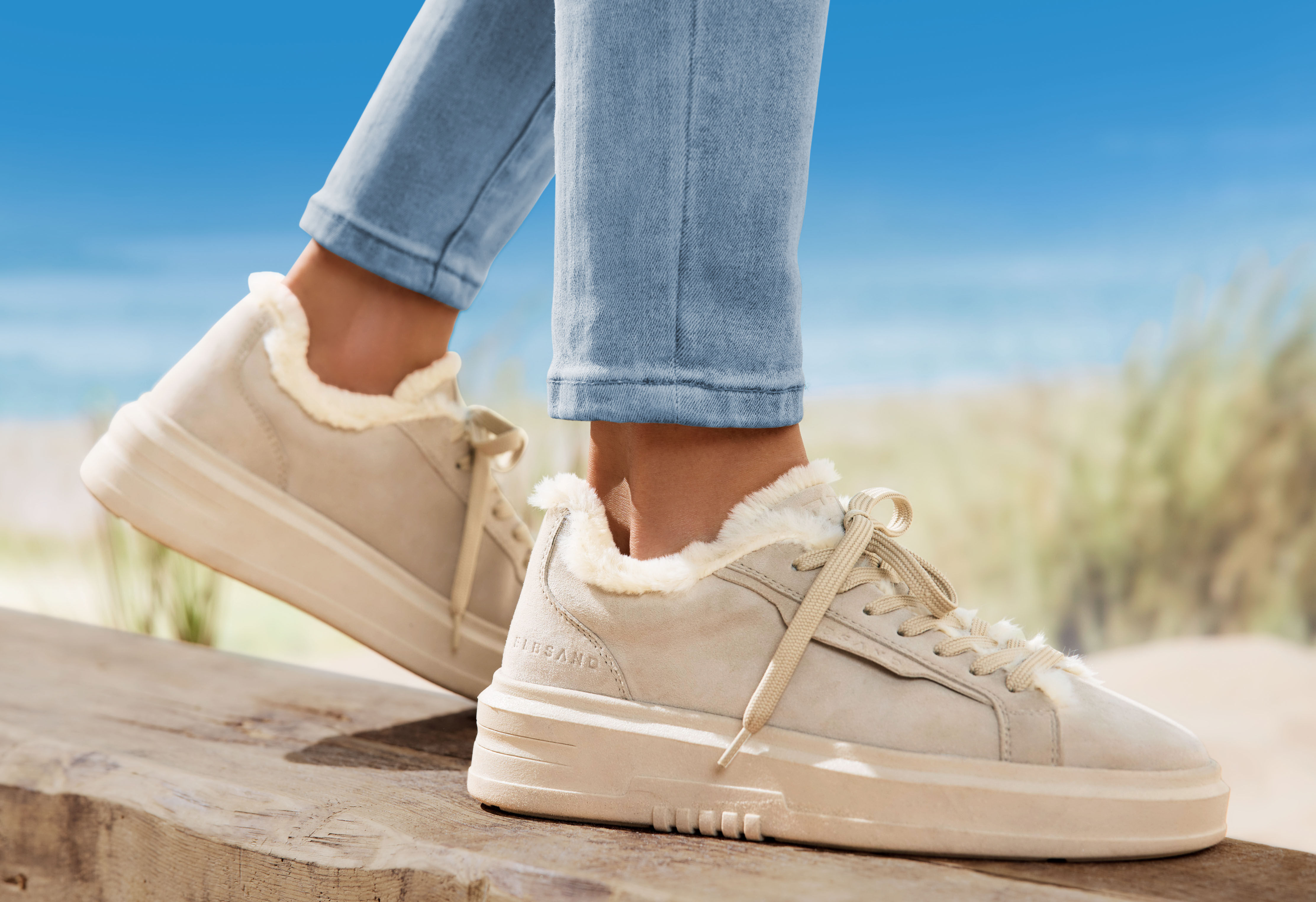 Sneaker ELBSAND "Schnürschuh, Turnschuh, Schnürhalbschuh, Freizeitschuh, Ledersneaker", Damen, Gr. 41, gefüttert wärmend, beige, Obermaterial: 100% Ziegenleder. Decksohle: 100% Textilmaterial. Futter: 100% Textilmaterial. Laufsohle: 100% Synthetik, unifar