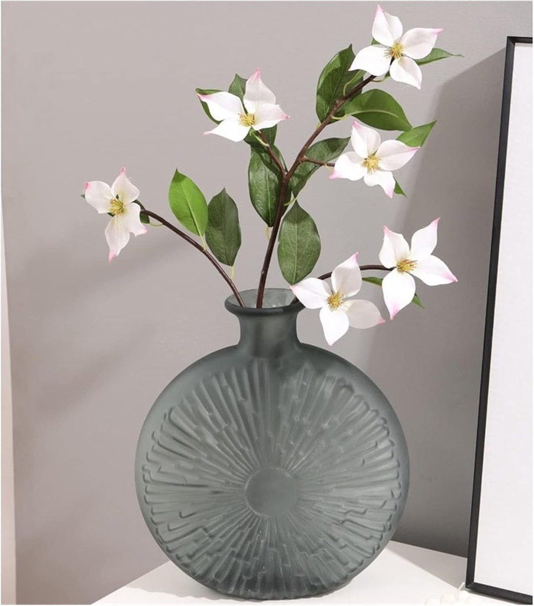 Handgemaakte glazen bloemenvaas voor decoratie in helder design