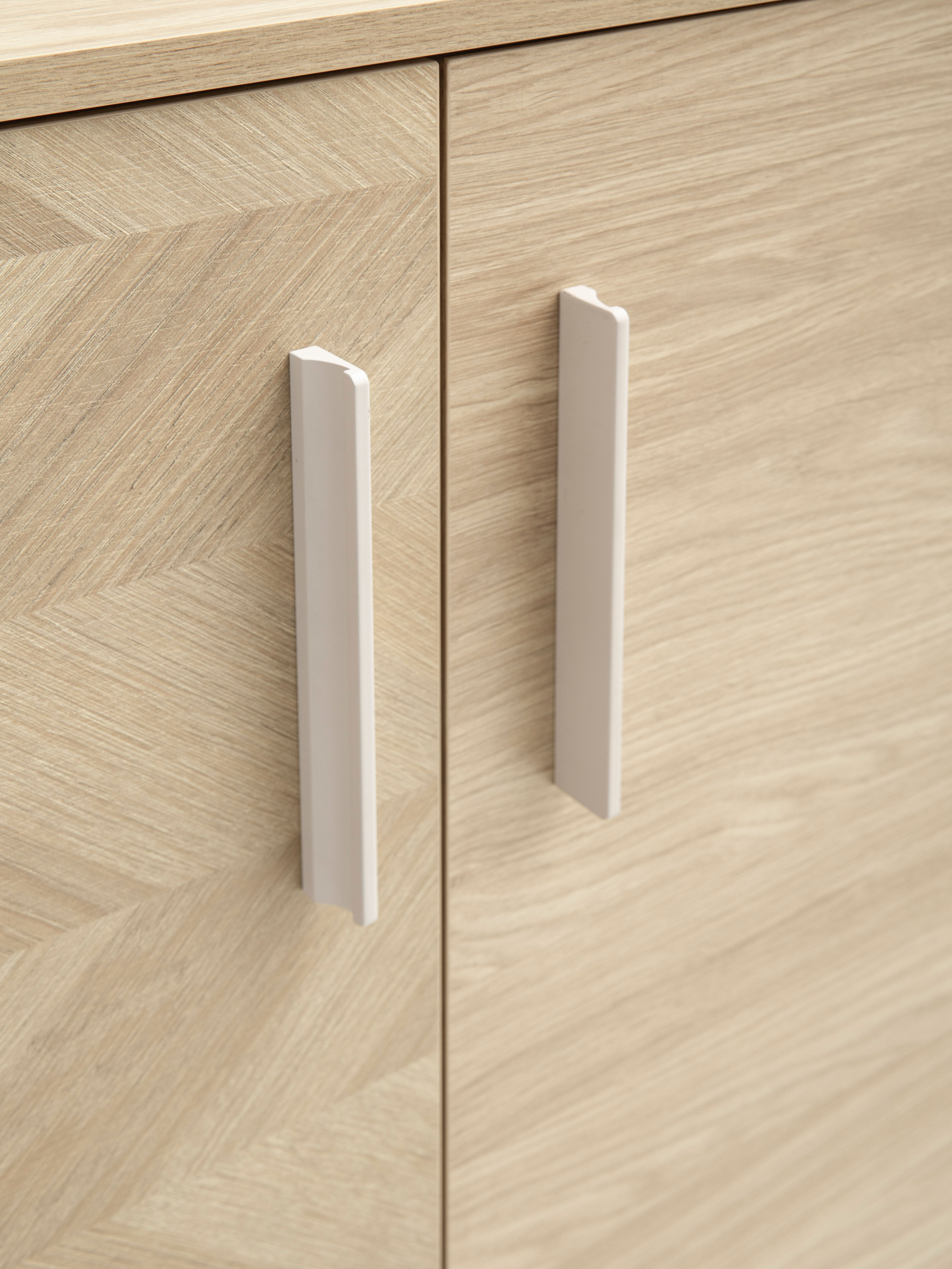 Aktenschrank SCHILDMEYER "AREZZO, Höhe 150 cm, 2 Türen, Fischgräten Dekor, MADE IN GERMANY", eiche hell, fischgräte, B:80,1cm H:113,4cm T:38,2cm, FSC-zertifizierter Holzwerkstoff, Schränke, Aktenschrank, Linke Tür in Fischgräten Dekor, MADE IN GERMANY