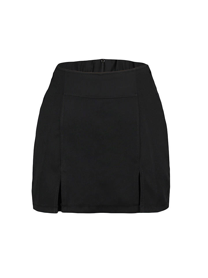 trendyol Shorts in Schwarz - 36