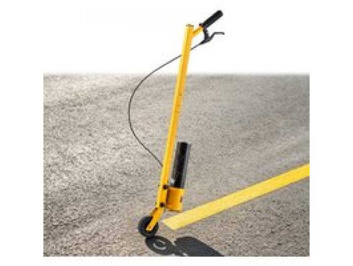 VEVOR Canne de Marquage au Sol Monoroue, Cadre en Acier au Carbone, Jaune, Machine de Marquage de Lignes Manuelle et Portable, avec Buse d'Adaptation, pour Parking, Entrepôt, Routier, Terrain de Sport