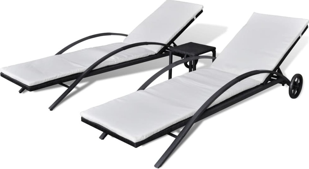 Sonnenliegen-Set, verstellbar, PE-Rattan Schwarz, pulverbeschichteter Stahlrahmen, mit Rädern, Kissen Cremeweiß, 200x65x39 cm, 2 Liegen und 1 Tisch