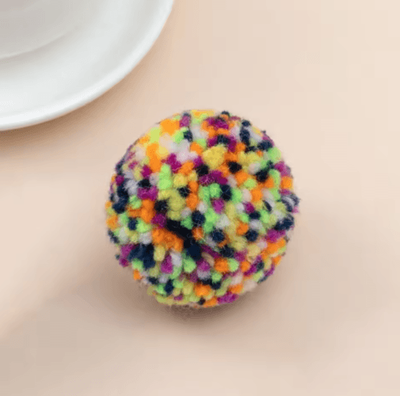 Inspire Picks Cartoon Yarn Cat Toy Ball For Interactive Play & Independent Fun colourful