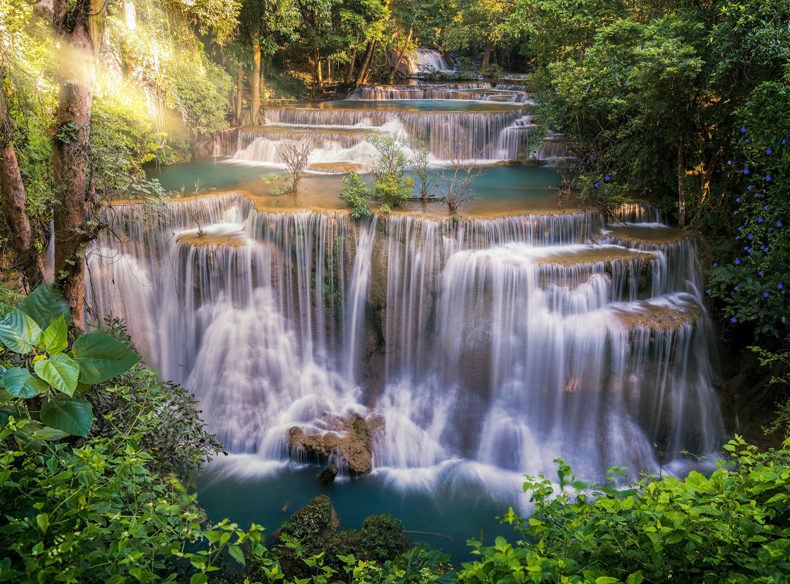 Papermoon "Huay Mae Khamin Waterfall" glatt