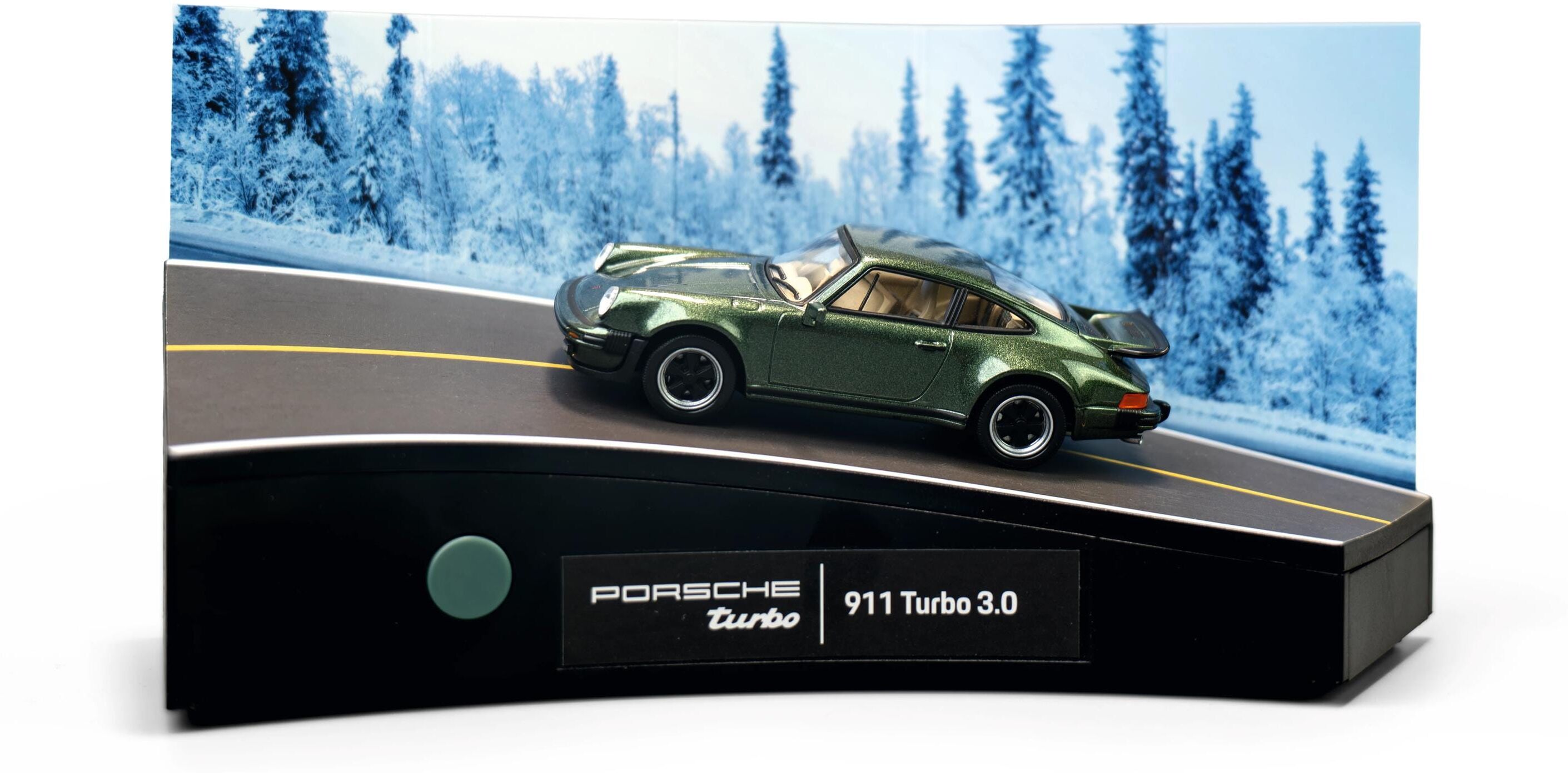 Adventskalender FRANZIS "Porsche 911 Turbo DE/EN", grün (bunt), Adventskalender, Adventskalender bunt Einheitsgröße