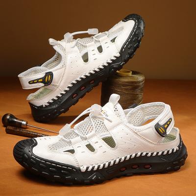 LightInthebox Men's Brown Outdoor Sandals Closed-Toe Hiking Sandals Breathable Cutout Comfort Walking Shoes for Travel, Camping, Summer Vacation, Outdoor Adventure and Casual Daily Wear