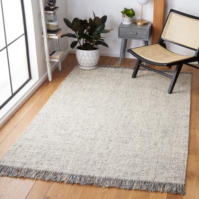 SAFAVIEH Handmade Vermont Huynh Wool Rug