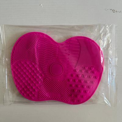 Uplifted Goods Silicone Apple Shaped Makeup Brush Cleaner Pad With Suction Cup rose Red