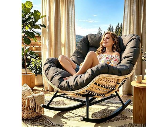 YOXIFOC Papasan Voll-Rattan-Schaukelstuhl mit Schwammkissen für drinnen und draußen, übergroßer Garten, Terrasse, bequemer Lounge-Wippstuhl (spritzwassergeschützt, Karbongrau)