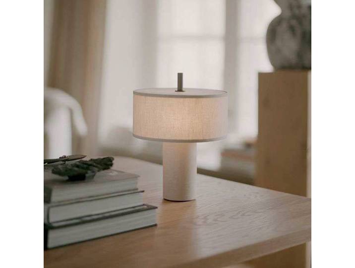 New Works LED Tischlampe Margin, dimmbar, creme / amber, für Wohn- / Esszimmer, Textil / Stoff / Seide, Skandinavisch, LED Tischlampe