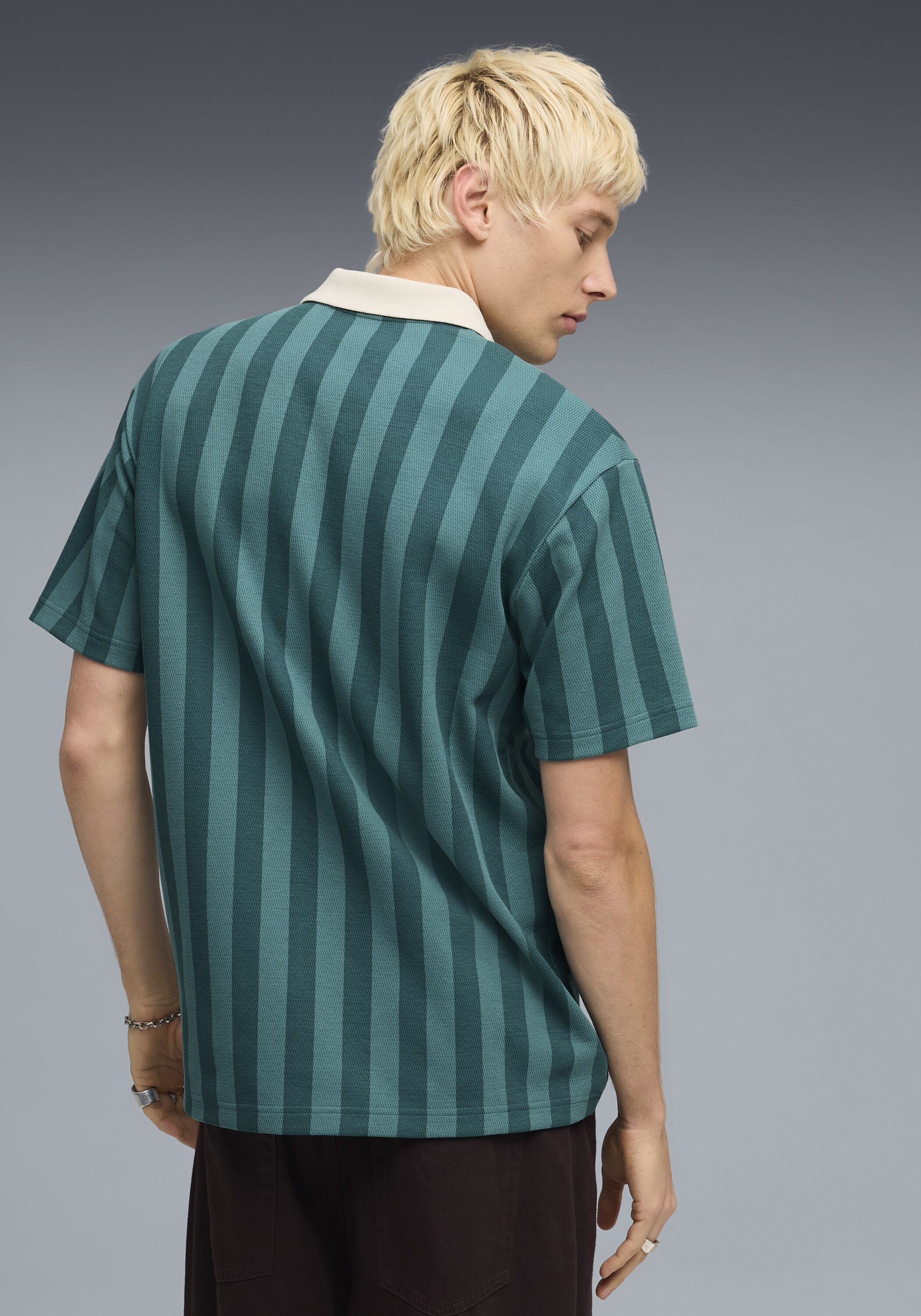 T-Shirt PUMA "CLASS RELAXED PINNACLE POLO", Herren, Gr. XL, grün (emerald ice), Netz, Obermaterial: 60% Baumwolle, 40% Polyester, unifarben, relaxed fit normal, Rundhals, Shirts T-Shirt, Kurzarm-Design, Rundhalsausschnitt, für aktive Erwachsene emerald ic