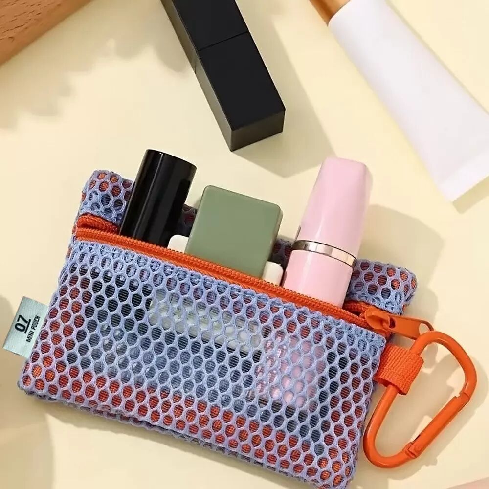INF Leichte Kosmetiktasche aus Mesh mit Trageband Blau