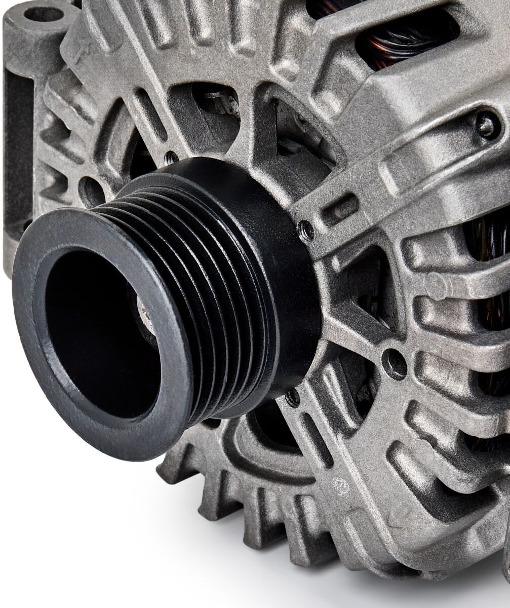 Bosch 0 986 083 670 Alternator