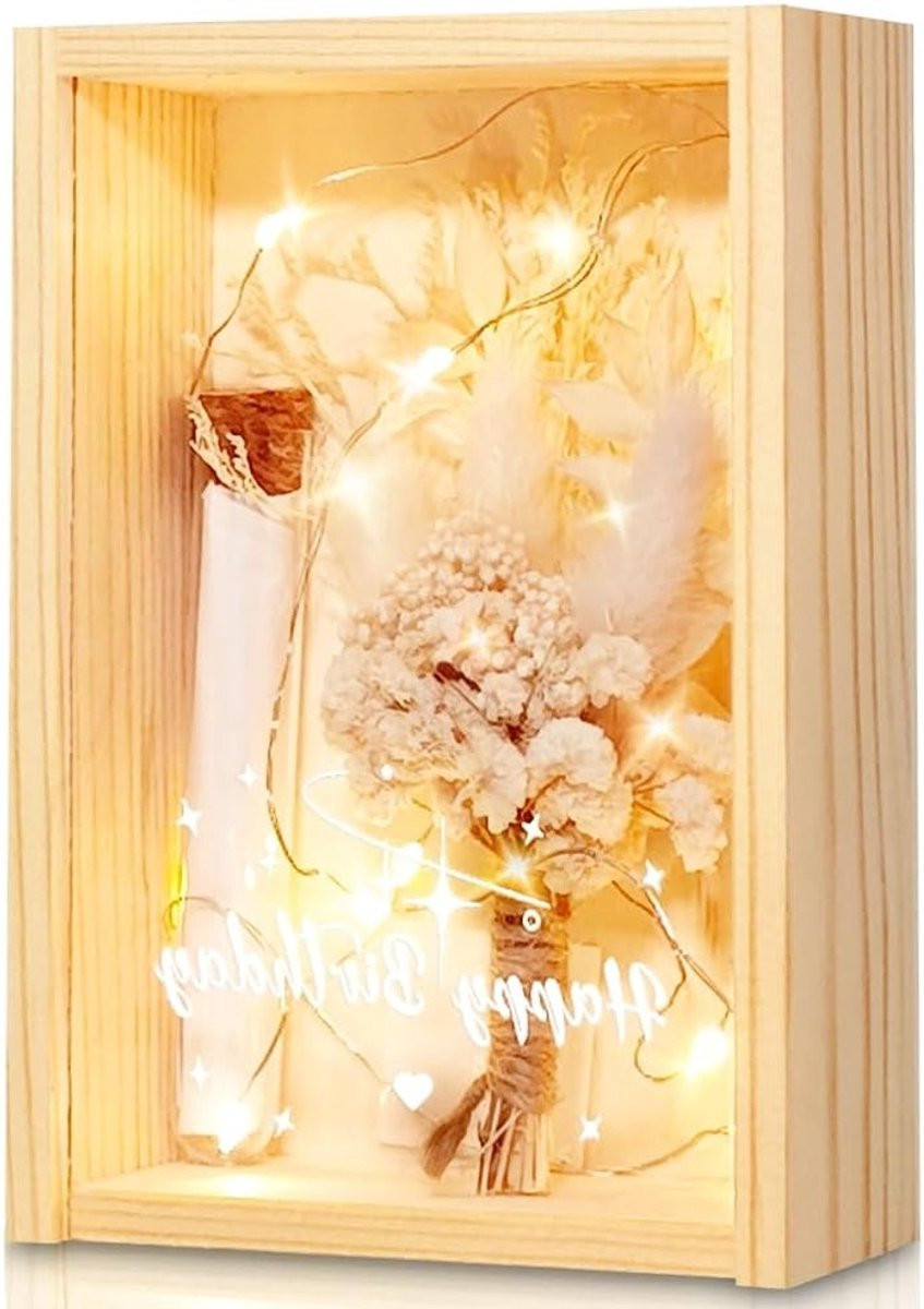 Happy Birthday geschenkdoos met gedroogde bloemen, geldcadeau en lichtketting