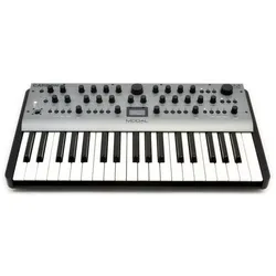 Modal Carbon8, Synthesizer