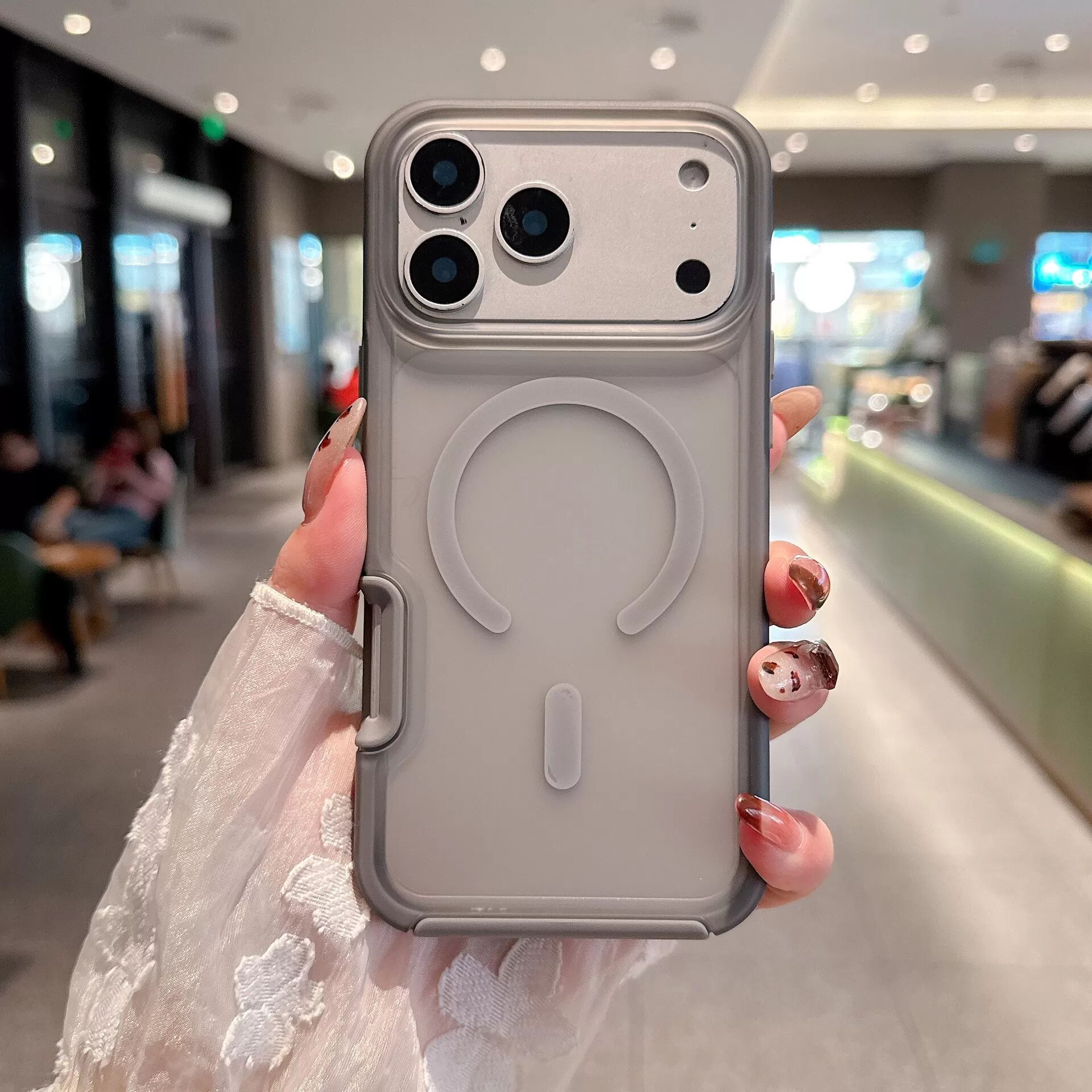 INF Coque Magnétique Effet Peau Compatible avec iPhone 17 Pro - Fine, Translucide, Recharge Sans Fil MagSafe, Antichoc