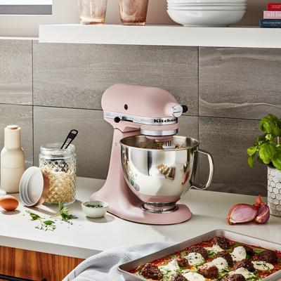 KitchenAid Artisan Series 5 Quart Tilt-Back Head Stand Mixer in Feather Pink