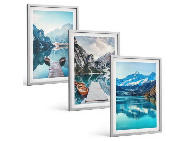 BILDER SET 3er Set - 40x60 cm Silberner Rahmen - Spiegelung der Boote auf Bergseen