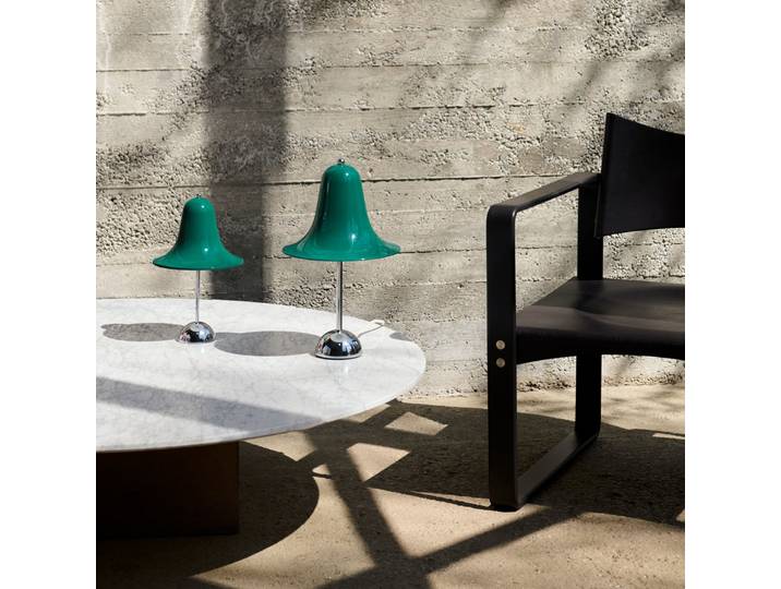 Pantop Tischleuchte Höhe 28 cm dunkles türkis - Verpan - Wohnzimmer - Design - Metall - Mit Schirm