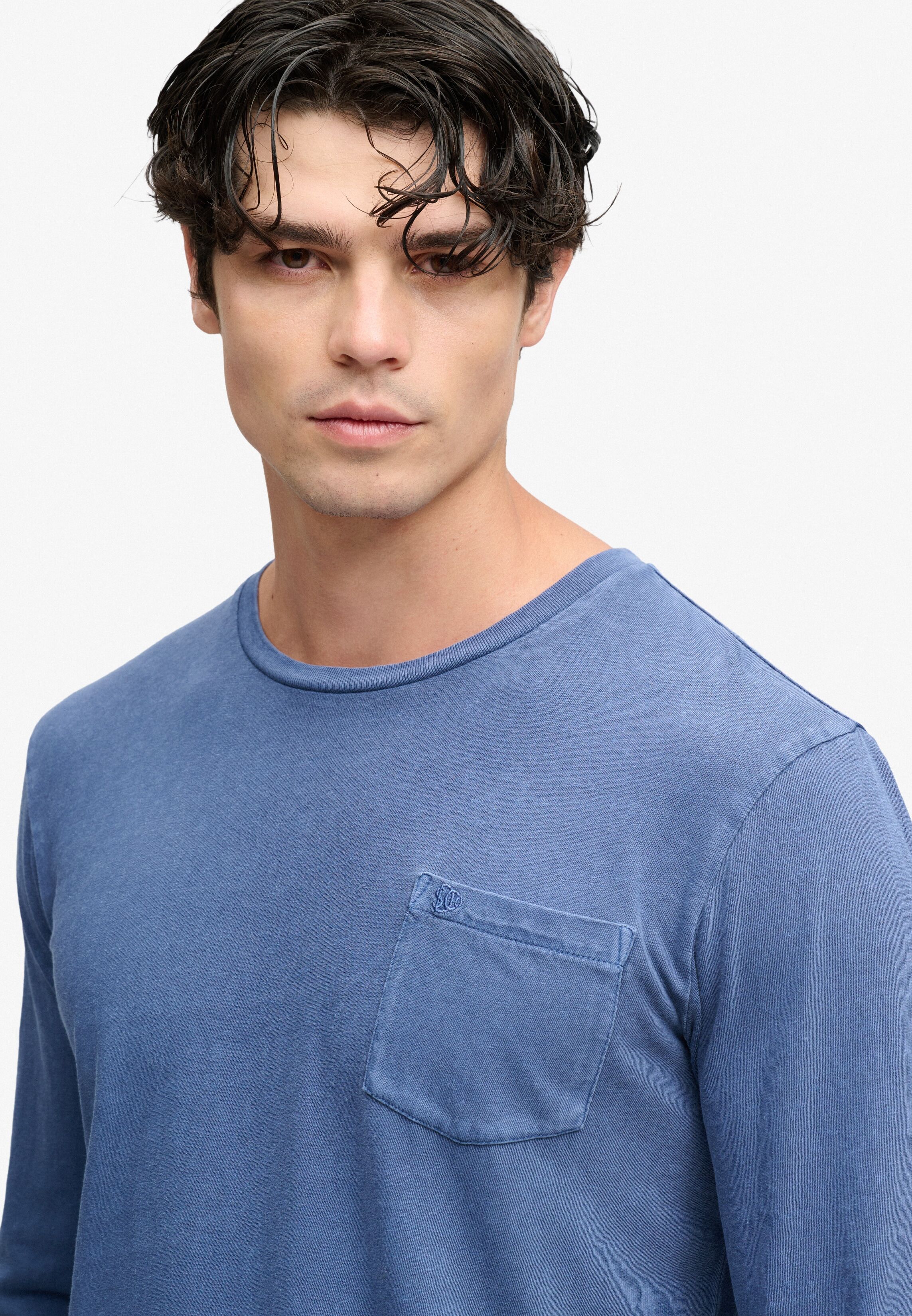 Langarmshirt SUPERDRY "COTTON LINEN L/S POCKET TOP", Herren, Gr. XL, blau (spitfire blau), Single Jersey, Obermaterial: 80% Baumwolle, 20% Leinen, unifarben, relaxed fit normal, Rundhals, Shirts Langarmshirt, aus Baumwolle und Leinen, Relaxed Fit, mit Run