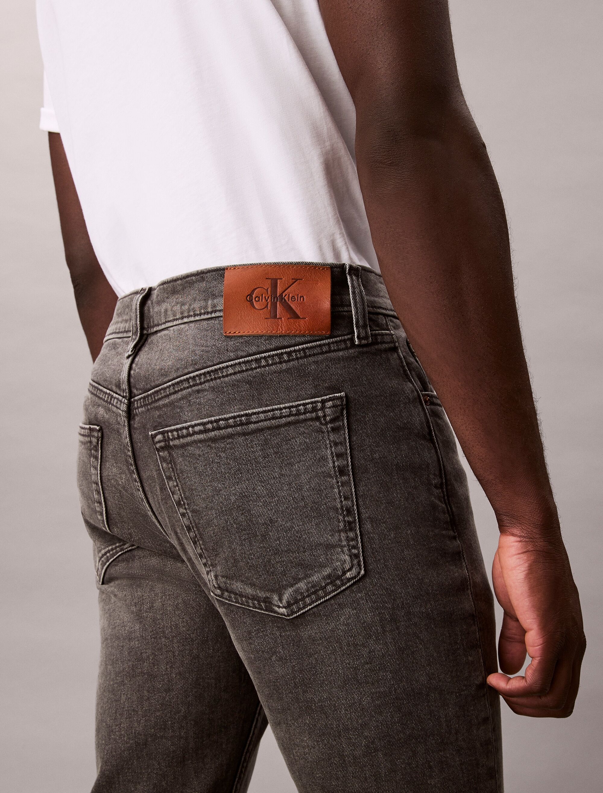 Slim-fit-Jeans CALVIN KLEIN JEANS "SLIM TAPER JEANS", Herren, Gr. 32, Länge 34, grau (hearst grau), Denim/Jeans, Obermaterial: 98% Baumwolle, 2% Elasthan, slim fit lang, Jeans Slim-fit-Jeans, Slim fit