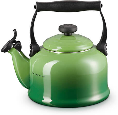 Le Creuset Bamboo Traditional Kettle