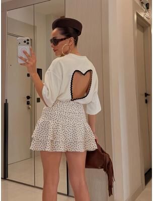 Universal Stock Heart Cutout Backless Summer Top For Women Loose Fit Casual White Streetwear Tee black s