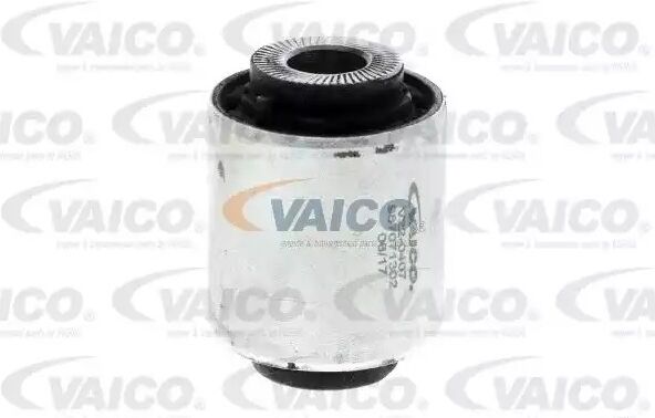 VAICO V22-0407 Trailing arm / Suspension arm bush