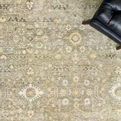 EXQUISITE RUGS Heirloom Hand-knotted New Zealand Wool Khaki Area Rug.